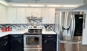 100 N Hickory St, Appleton City, MO 64724