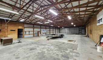 16427 Farm Road 2007, Aurora, MO 65605