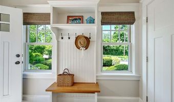 5 Curtis Rd, North Kingstown, RI 02874