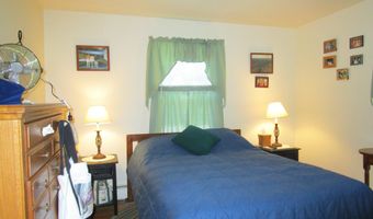 733 Lake St, Auburn, ME 04210