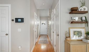601 Hunting Hill Dr, Cumberland, RI 02864