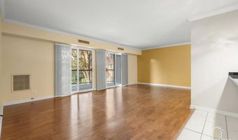 1615 E CENTRAL Rd 218C, Arlington Heights, IL 60005