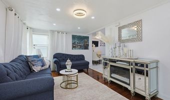 31 Hallron St, Boston, MA 02136