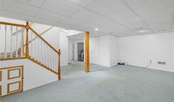 27 Tartaglia St, Johnston, RI 02919