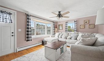 116 Volturno St, North Providence, RI 02904