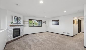 10688 51st St NE, Albertville, MN 55301