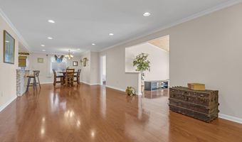 64 Harbor Inn Rd, Bayville, NJ 08721