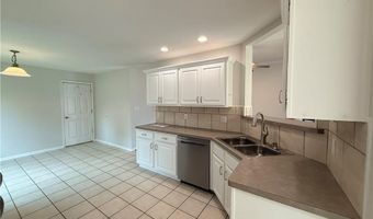 927 Jasara Cir, Baldwin City, KS 66006