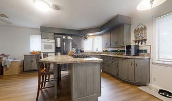 229 E Jefferson St, Arcola, IL 61910