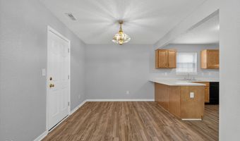 8133 Maple Stream Ln, Indianapolis, IN 46217