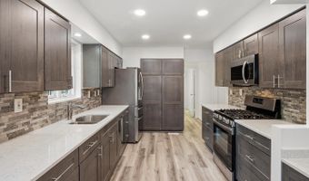 6105 GALLERY St, Bowie, MD 20720