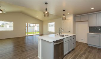 2415 W Ray Ave, Artesia, NM 88210