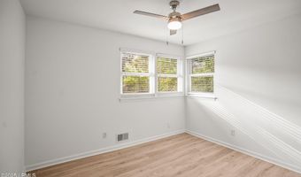 1711 Narcissus Ln, Beaufort, SC 29902