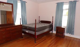 302 Baskin Ave, Bishopville, SC 29010