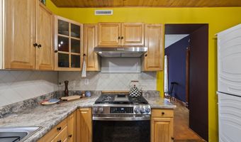 425 W Franklin St, Troy, OH 45373