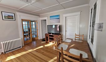 592 Laurel Ave 2Nd Floor, Bridgeport, CT 06605