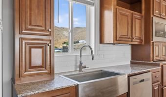 907 Sutro Springs Rd, Dayton, NV 89403