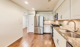 1912 N Coldspring Rd, Arlington Heights, IL 60004