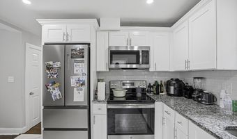 39 Pinehurst, Auburn, MA 01501