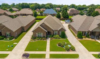 25112 Kingston Dr, Athens, AL 35613
