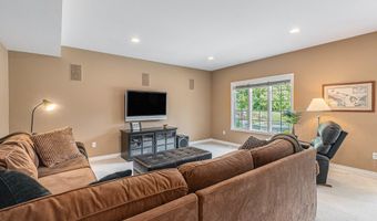 10310 E Rivershore Dr SE, Alto, MI 49302