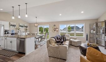 15275 Quintana Ct NW, Anoka, MN 55303
