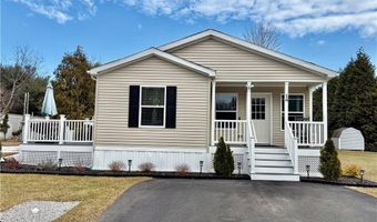 16 Valiant Dr, Coventry, RI 02816