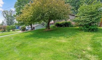 16 Fieldstone Ct, Arden, NC 28704