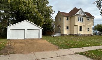 1104 ARCTIC St, Antigo, WI 54409