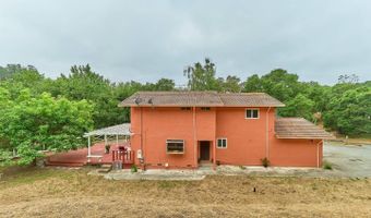 520 Seely Ave, Aromas, CA 95004