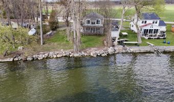 23 Mud Pt S, Alburgh, VT 05440
