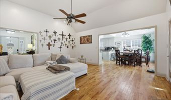 707 Secretariat Dr, Boiling Springs, SC 29316
