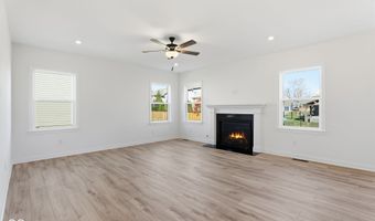 6882 Linden Woods Dr, Avon, IN 46123