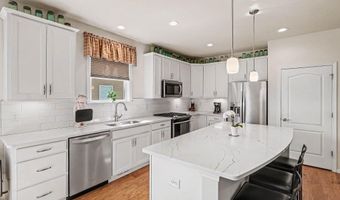 567 Ivyland St, Ann Arbor, MI 48108