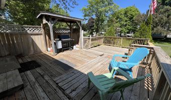 277 Pearl St, Bangor, ME 04401