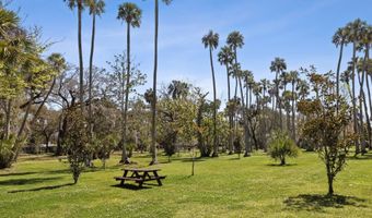 2058 BEACH Ave, Atlantic Beach, FL 32233