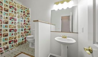 7 Ulverston Dr, Bella Vista, AR 72714