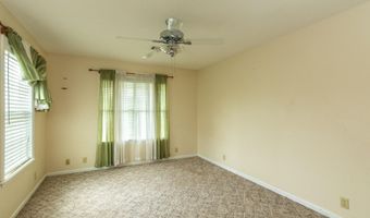 133 Lake Lure Cir, Alma, GA 31510
