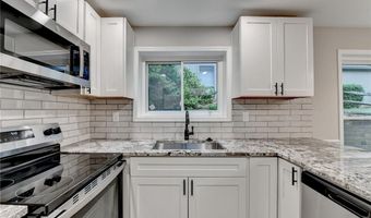 6221 Willow Run Rd, Peachtree Corners, GA 30092