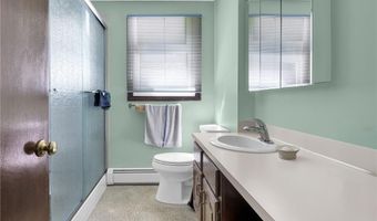35 Sycamore Dr, Cranston, RI 02921