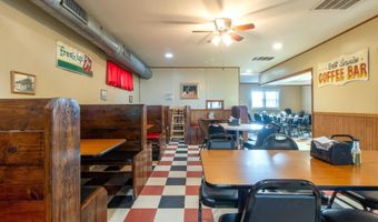 708 N MONROE St, Abingdon, IL 61410