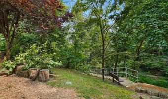 5904 MOUNT EAGLE Dr 818, Alexandria, VA 22303