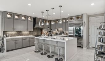 10721 Capesthorne Way, Las Vegas, NV 89135