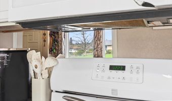 990 Hazel St, Aumsville, OR 97325