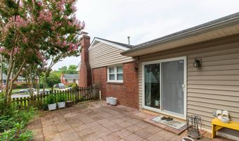 7108 LANIER St, Annandale, VA 22003
