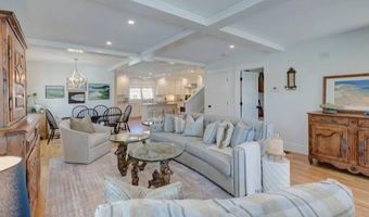 23 Chachapacassett Rd, Barrington, RI 02806