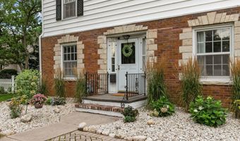 1521 S MEMORIAL Dr, Appleton, WI 54915