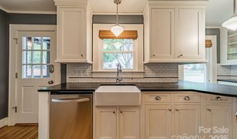 2400 Commonwealth Ave, Charlotte, NC 28205
