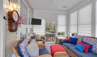 64 Symphony Ave, Bayville, NJ 08721