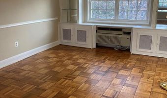 1630 W ABINGDON Dr #301, Alexandria, VA 22314